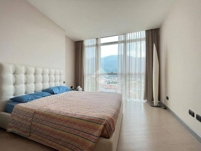 Trilocale largo Caleotto 31, Caleotto, Lecco