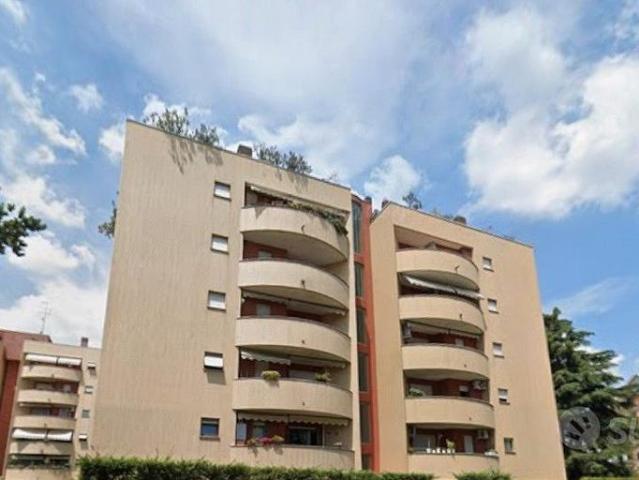 Trilocale Monza con giardino privato libero subito