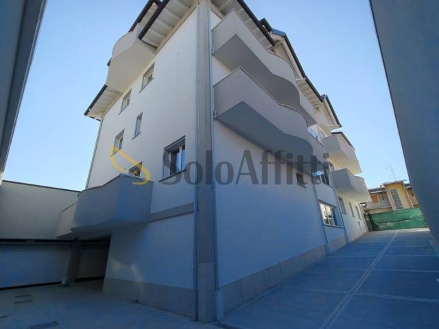 Trilocale nuovo, primo piano, Centro, Magnago