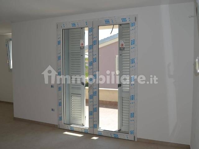 Trilocale nuovo, primo piano, Lugo