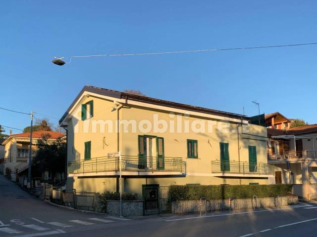 Trilocale salita Santa Teresa 2, Limone Melara, La Spezia