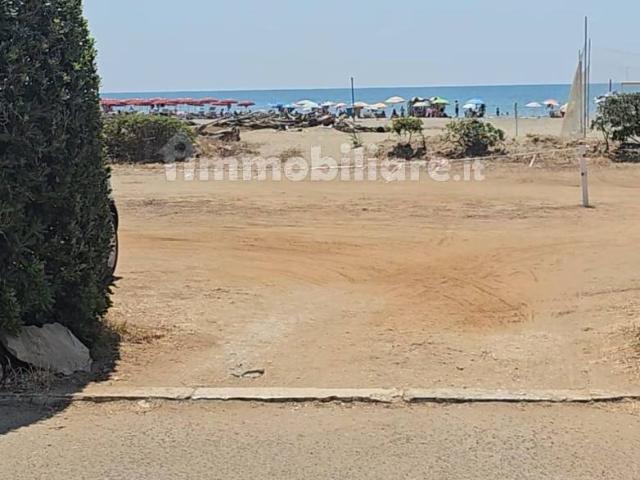 Trilocale Strada Valmontorio 166, Lido di Foce Verde, Latina
