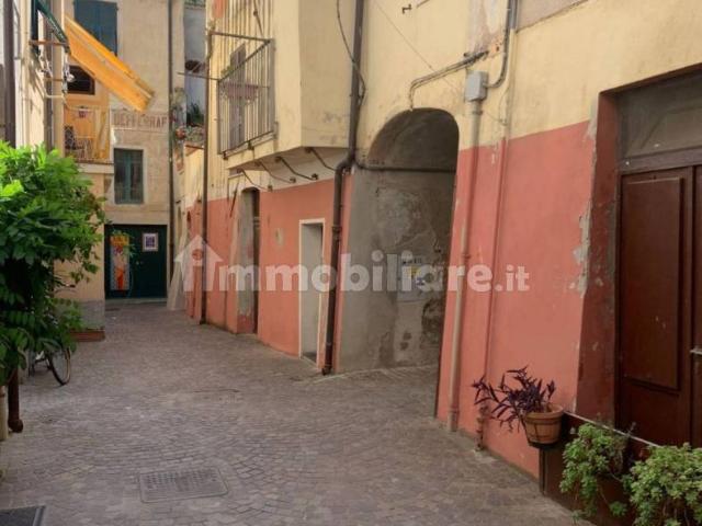 Trilocale Pareto, 6, Centro, Noli