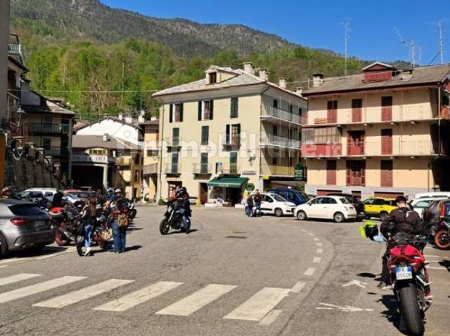 Trilocale piazza Vittorio Veneto 9, Centro, Viù