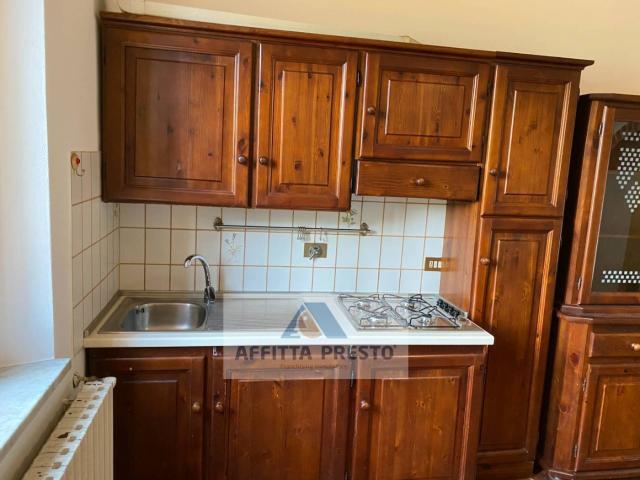 Trilocale primo piano, Capraia e Limite