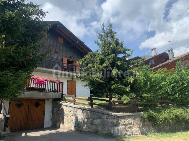 Trilocale Route Barmasc 7, Antagnod, Ayas