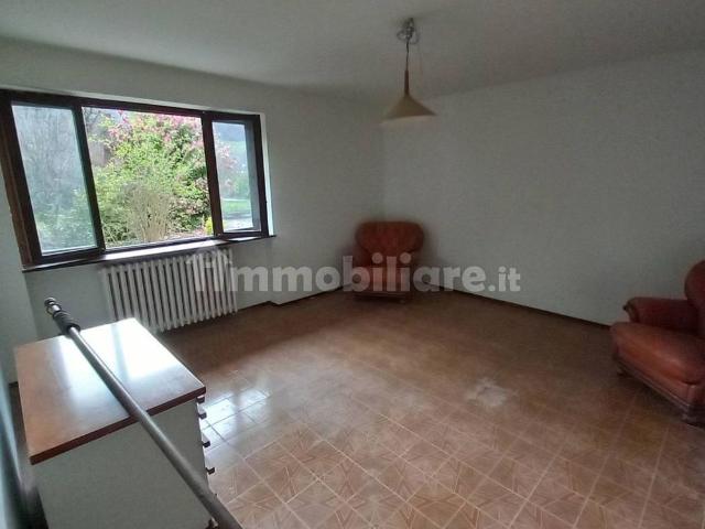 Trilocale regione Gibellino, Borgosesia