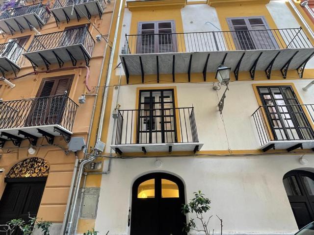 Trilocale ristrutturato a Palermo