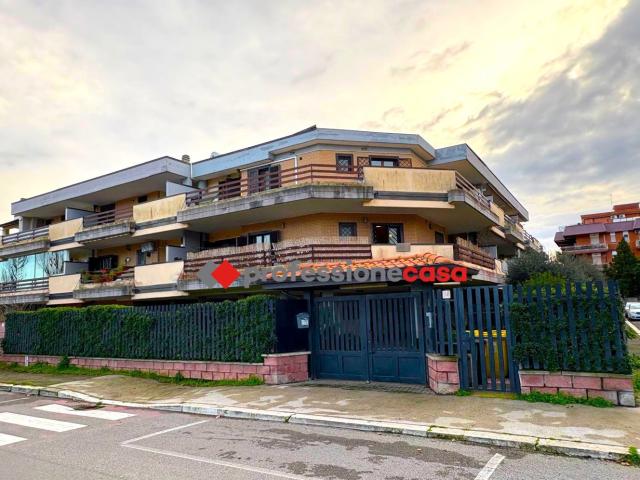 Trilocale ristrutturato a Pomezia