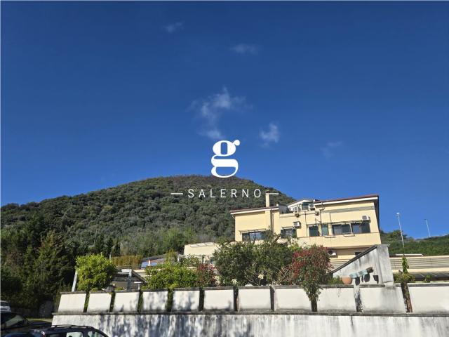Trilocale ristrutturato a Salerno