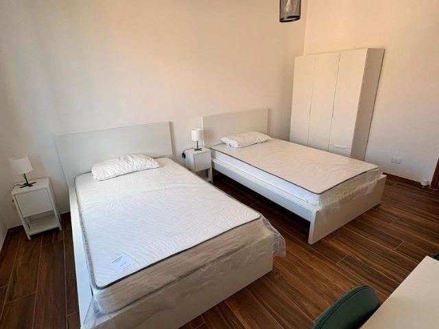 Trilocale ristrutturato con balcone e posto auto