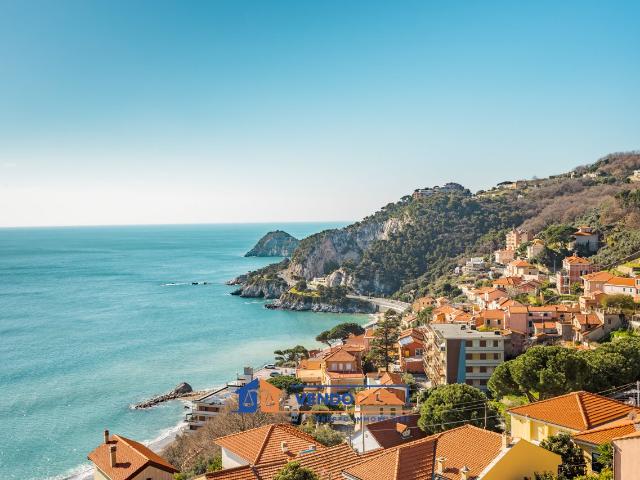 Trilocale Ristrutturato Con Terrazzo Vista Mare 75m² Bergeggi