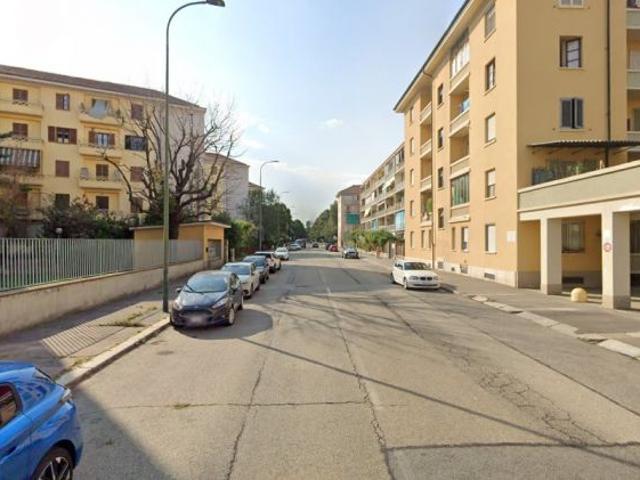TRILOCALE RISTRUTTURATO E ARREDATO VIA G. DINA