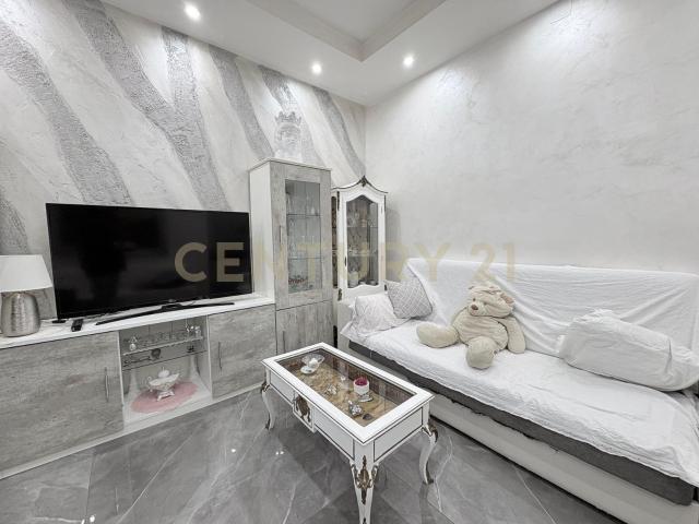 Trilocale ristrutturato in via pietro novelli 10, Siracusa