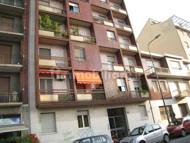 Trilocale via Marostica 31, Gambara, Milano