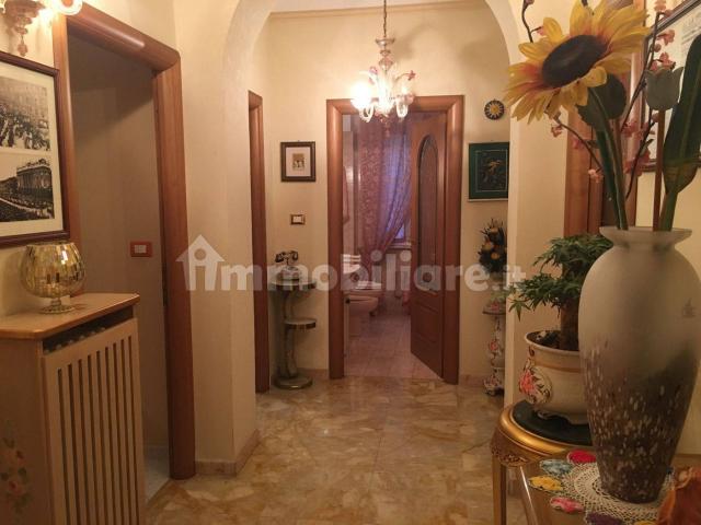 Trilocale via Martiri della Libertà, 128, Borgo, Sanremo
