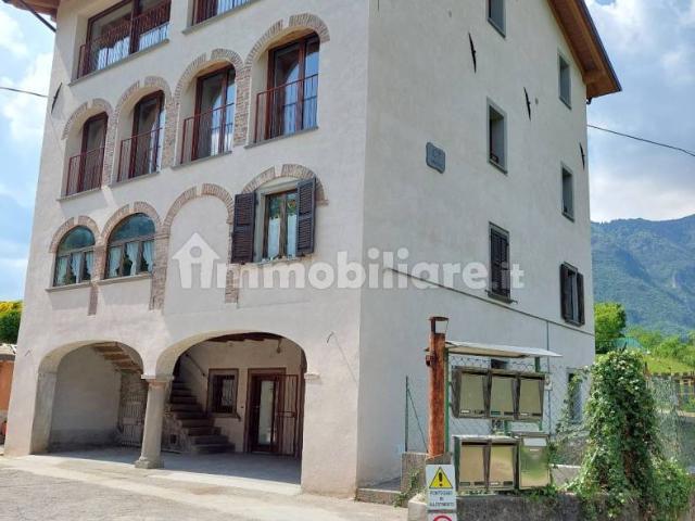 Trilocale via Michelangelo da Caravaggio, Centro, Clusone