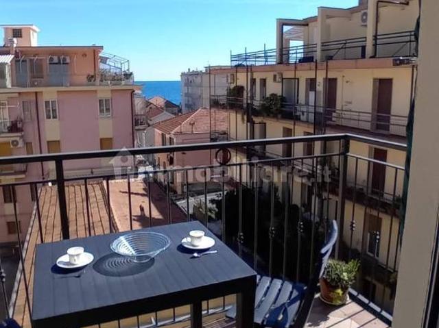Trilocale via Monaco 18, Laigueglia