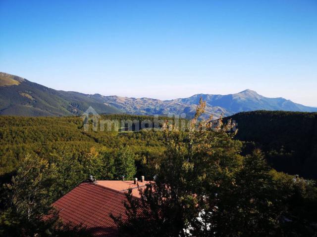 Trilocale via Monte Nuda 10, Cerreto Laghi, Ventasso
