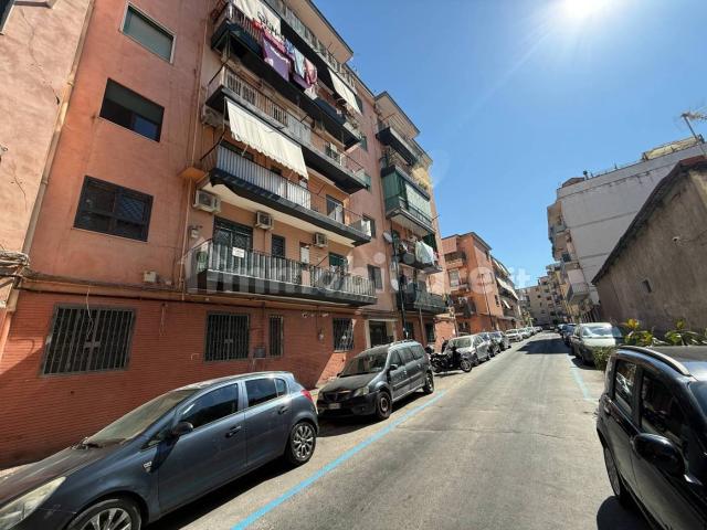 Trilocale via Montevergine, Soccavo, Napoli