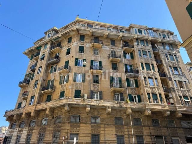 Trilocale via Montevideo 12, Foce, Genova