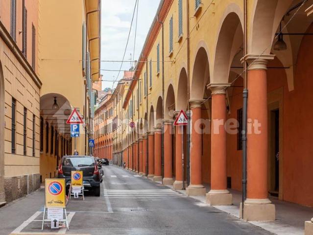 Trilocale via Nosadella 46, Saragozza dentro le Mura, Bologna