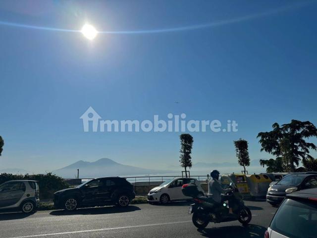Trilocale via Orazio 110, Posillipo, Napoli