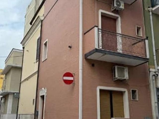 Trilocale via Alessandro Minuziano, San Severo