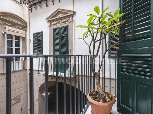 Trilocale via Alloro, 3, Kalsa, Palermo