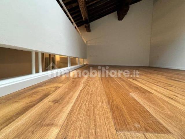 Trilocale via Altinate 2, Piazze Duomo, Padova