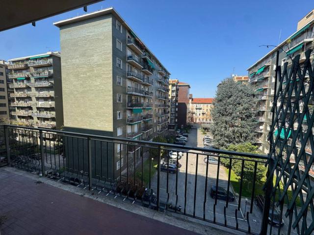Trilocale via Ambrogio da Fossano Bergognone 27, Solari, Milano