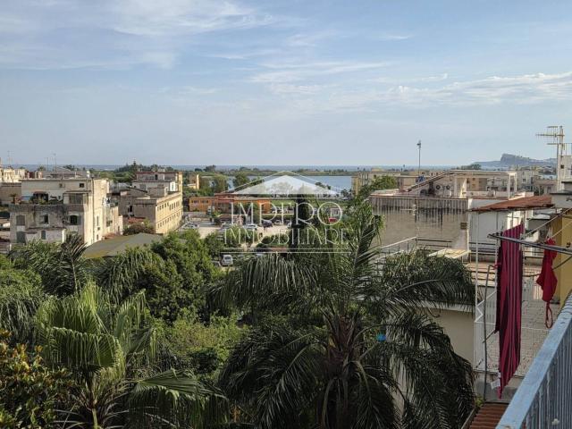 Trilocale via Antonio De Curtis, Centro, Bacoli