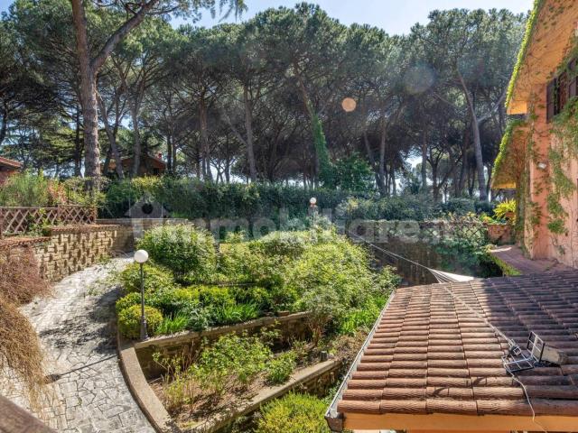 Trilocale via Appia Nuova 80, Frattocchie, Marino