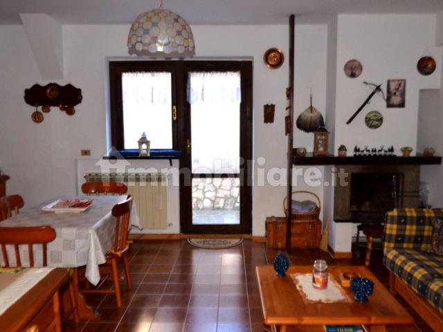 Trilocale via Arano 64, Centro, Ovindoli
