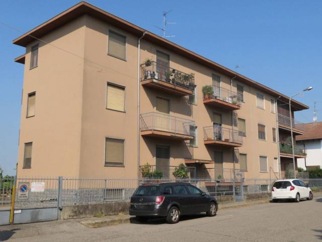 Trilocale via Arbogna, Bicocca, Novara