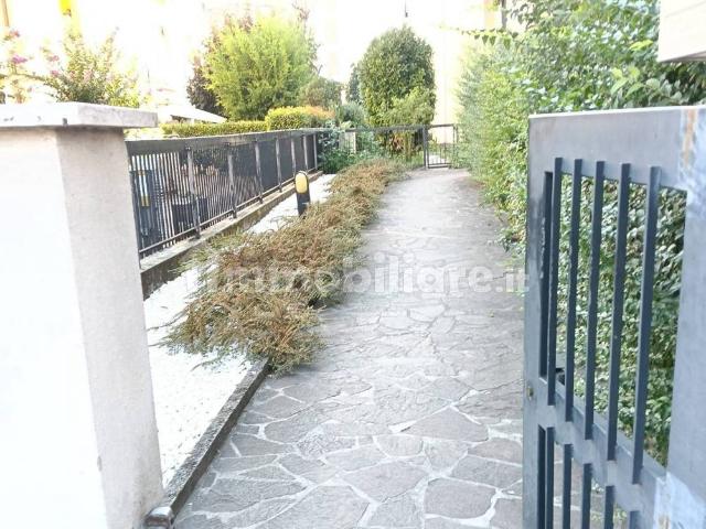 Trilocale via Bengasi, Ospedale Volturno, Parma