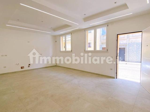 Trilocale via Bernardino Telesio 15, Quartu, Quartu Sant'Elena