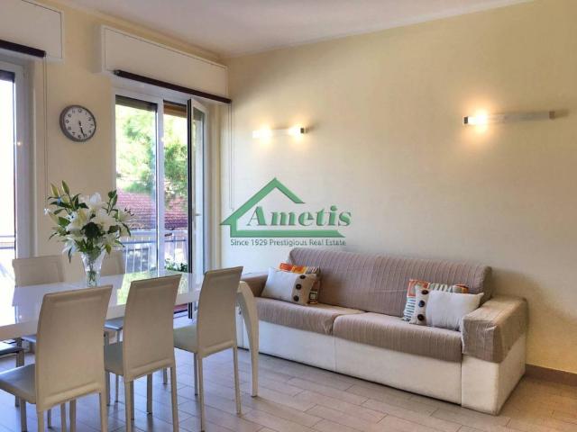 Trilocale via biancheri 1, Centro, Diano Marina