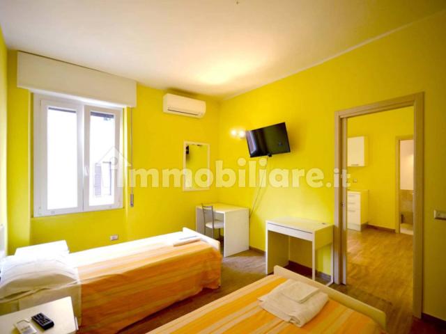 Trilocale via Bordighera, Famagosta, Milano