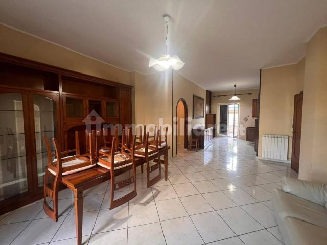 Trilocale via Castellinaldo 49, Piana del Sole, Roma