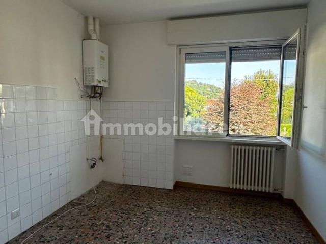 Trilocale via Carlo Besozzi 15, Centro, Gavirate