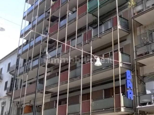 Trilocale via Cesare Battisti, 26, Tre Carrare, Taranto