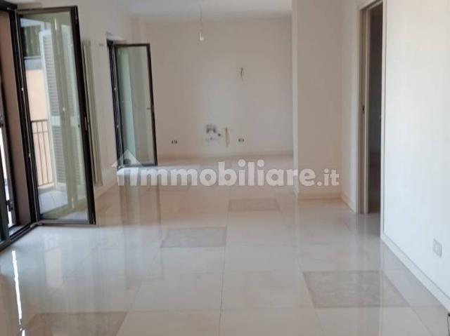 Trilocale via Ciaramelli angolo via San Felice, Afragola