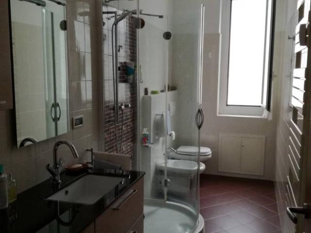 Trilocale via Costantino Reta 2, Bolzaneto, Genova