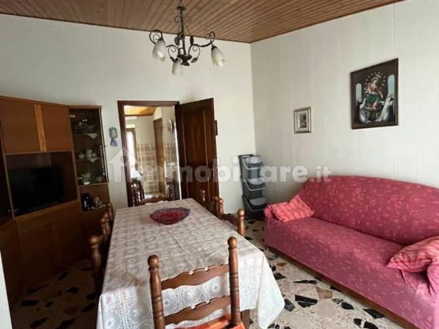 Trilocale via Cradda 24, Capizzi