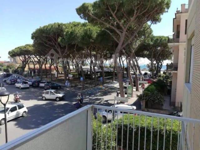 Trilocale via Cristoforo Colombo 44, Centro, Terracina