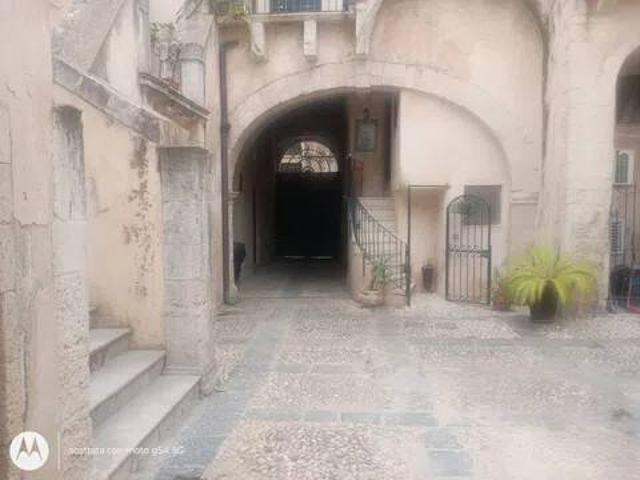 Trilocale via Del Teatro, Ortigia, Siracusa