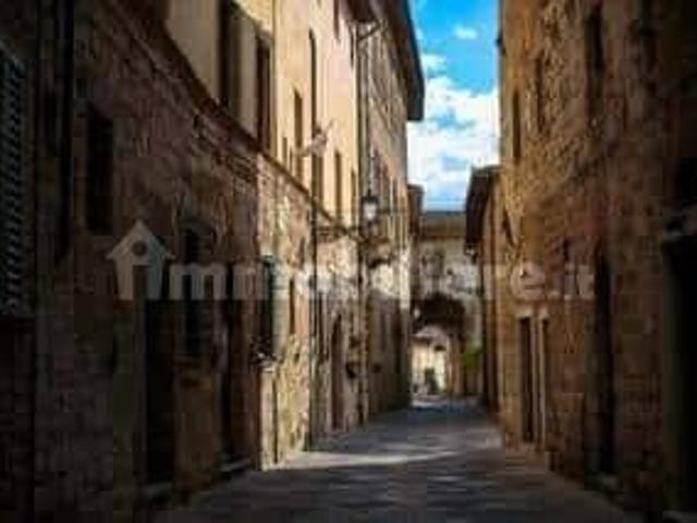 Trilocale via del Castello, Colle Alta, Borgo Nuovo, Colle di Val d'Elsa