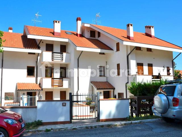 Trilocale via del Ceraso, Centro, Ovindoli