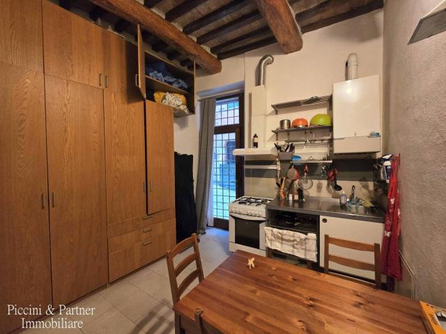 Trilocale via del Roscetto, Centro Storico, Perugia